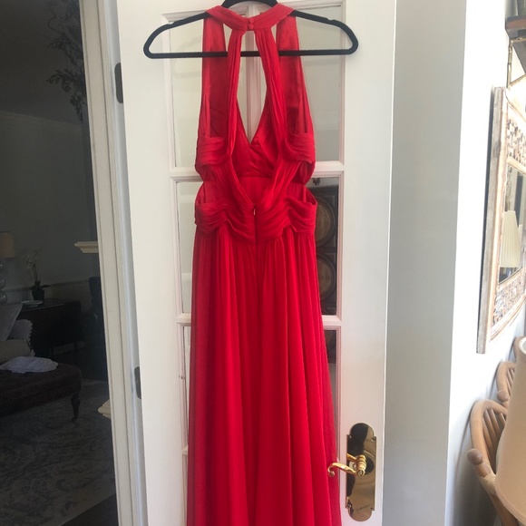 Formal dress - Picture 2 of 6